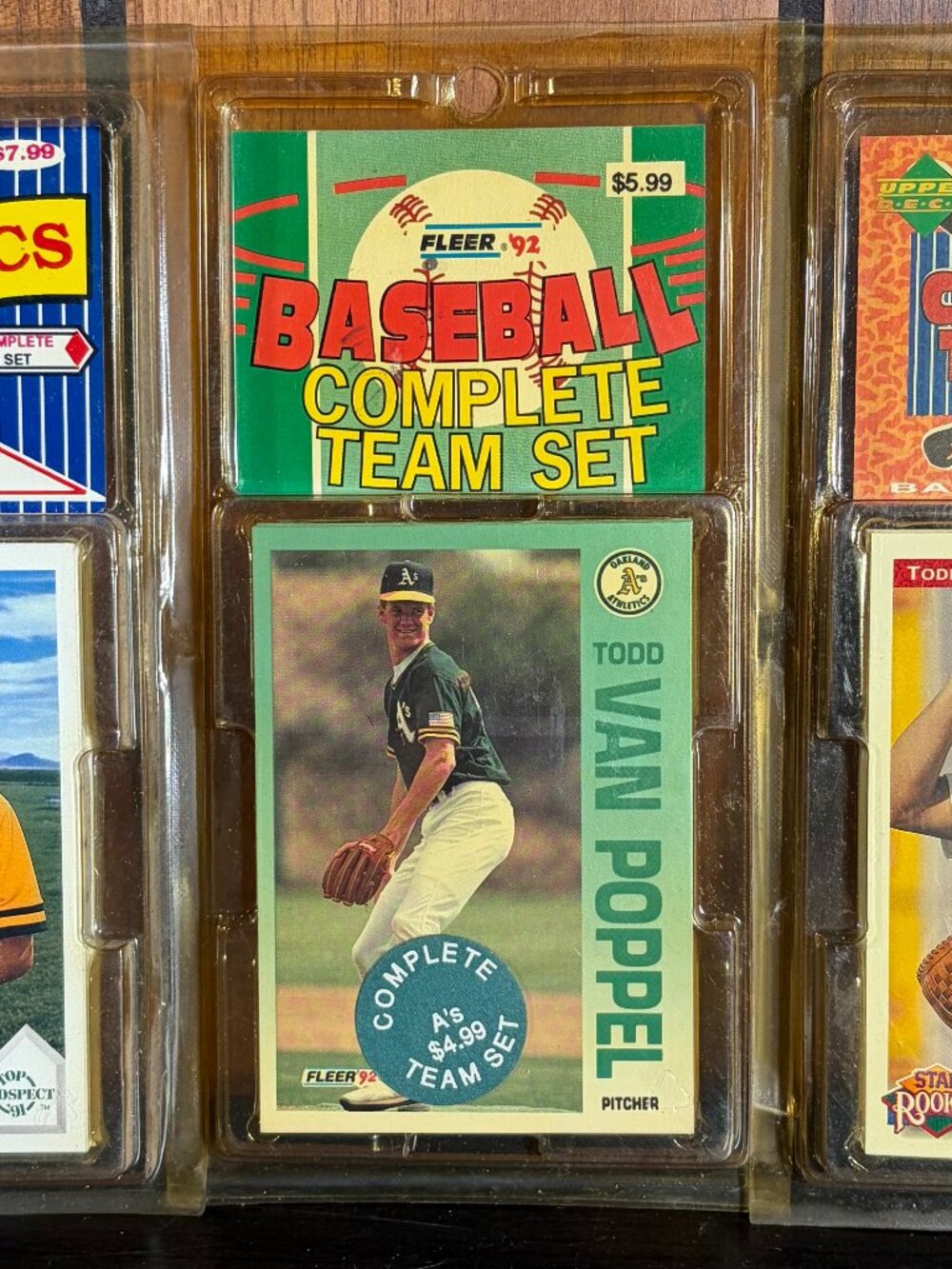 1991-1992 Oakland A's Team Set Baseball Cards Upper Deck - Fleer Sealed Clams